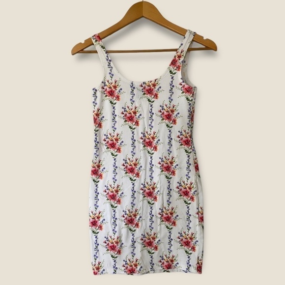 Forever 21 Floral Bodycon Dress - Picture 5 of 7